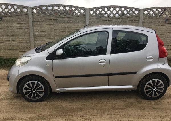 Peugeot 107 cena 10900 przebieg: 142846, rok produkcji 2006 z Nisko małe 56